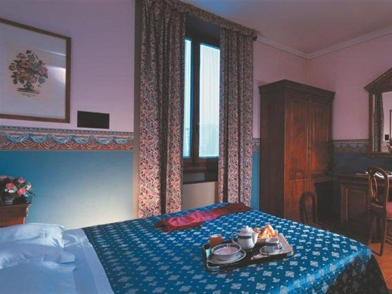 Ih Select Hotel Florencia